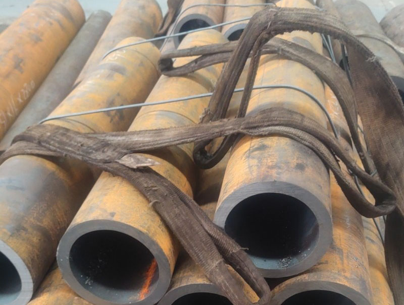 新田15CrMoG无缝钢管切割