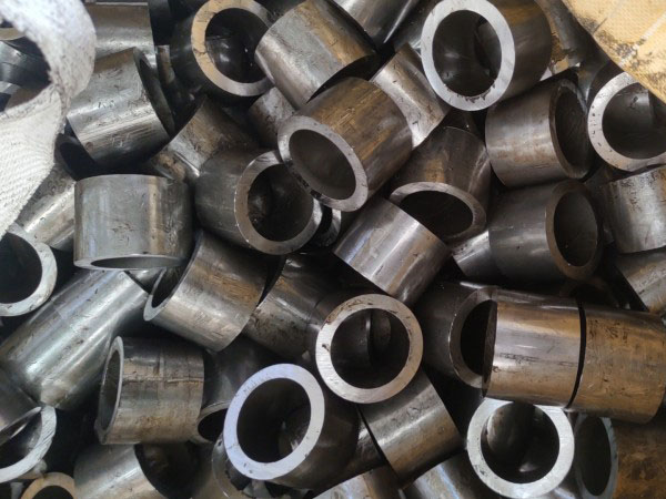 新田无缝钢管切割